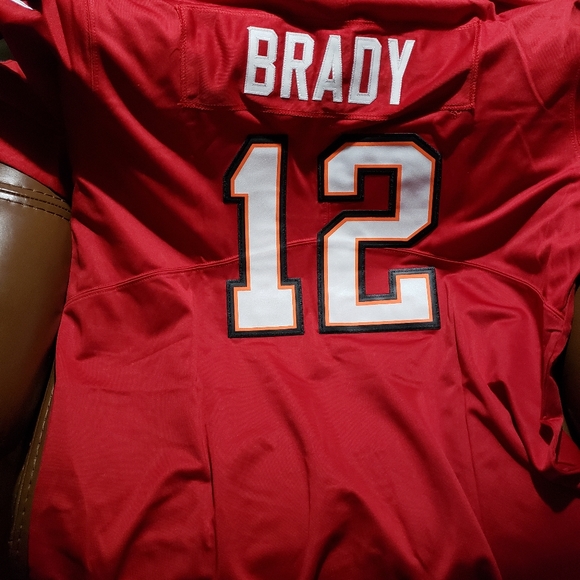 Men's Tom Brady jersey. - Picture 3 of 4